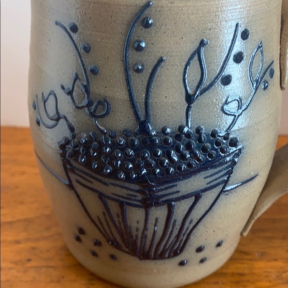 1990 Maple City Pottery salt glazed cream pitcher - Picture 4 of 10